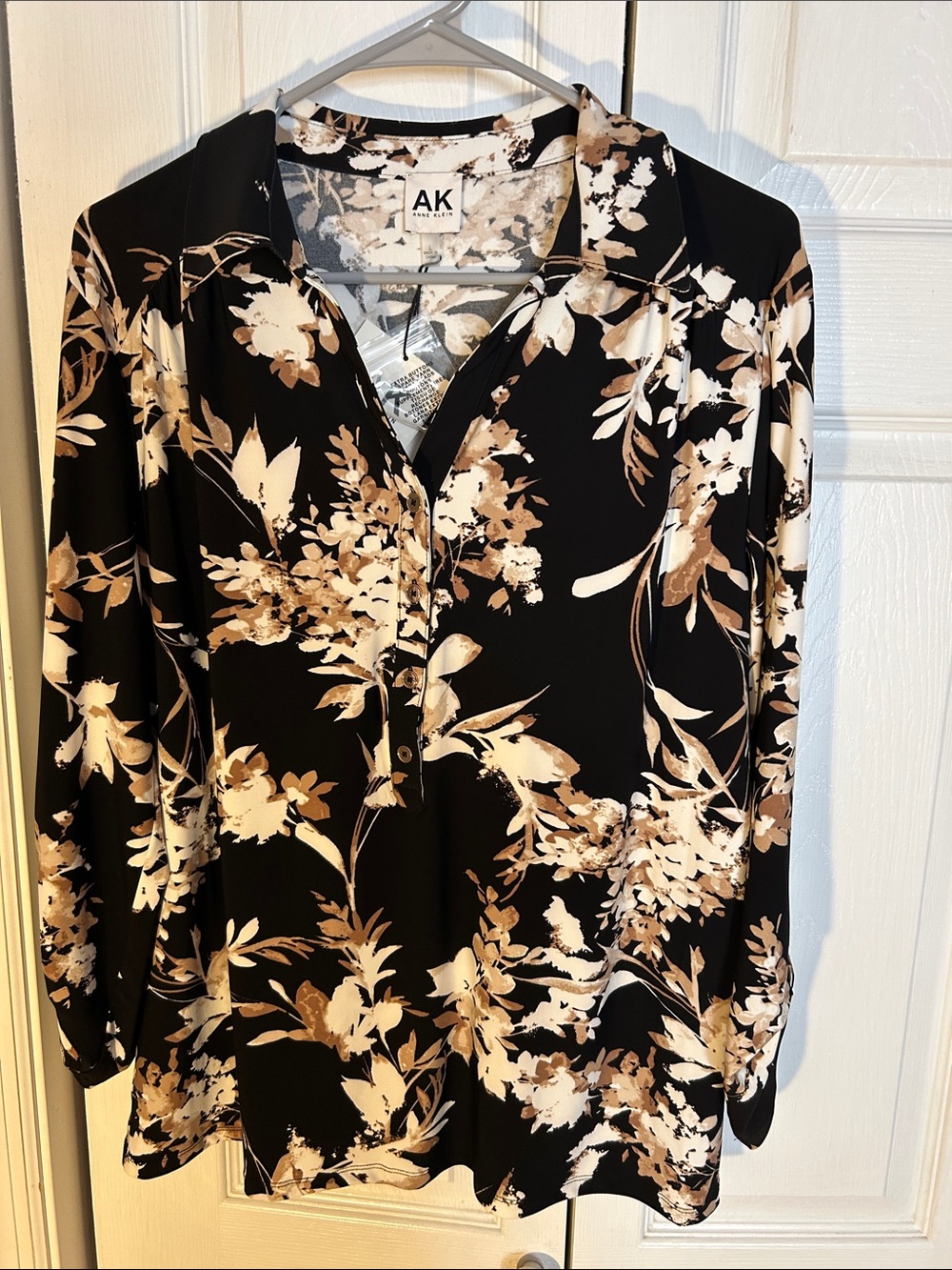 NWT AK Anne Klein top